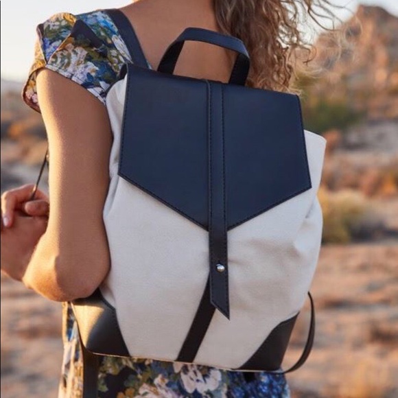 Deux Lux Handbags - Deux Lux Demi Backpack
